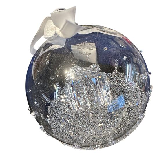 Swarovski Crystal 2016 Christmas Ball Ornament 5221221 Gift Complete With Box - Picture 2 of 5